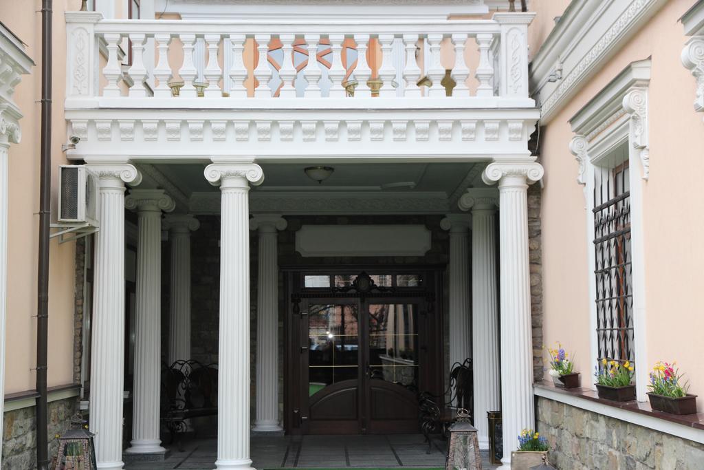 Kleopatra Vip Hotel Kamjanyi Potoki Kültér fotó