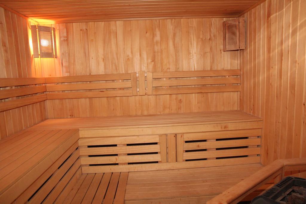 Kleopatra Vip Hotel Kamjanyi Potoki Kültér fotó
